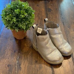 GAP Shimmering Silver Kids Boots